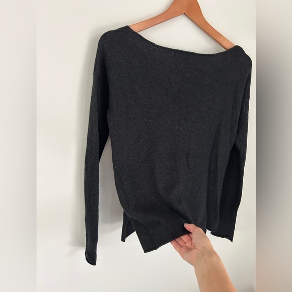 ARITZIA TALULA Cashmere V neck Long Sleeve size XXS - fits like XS - Picture 2 of 4